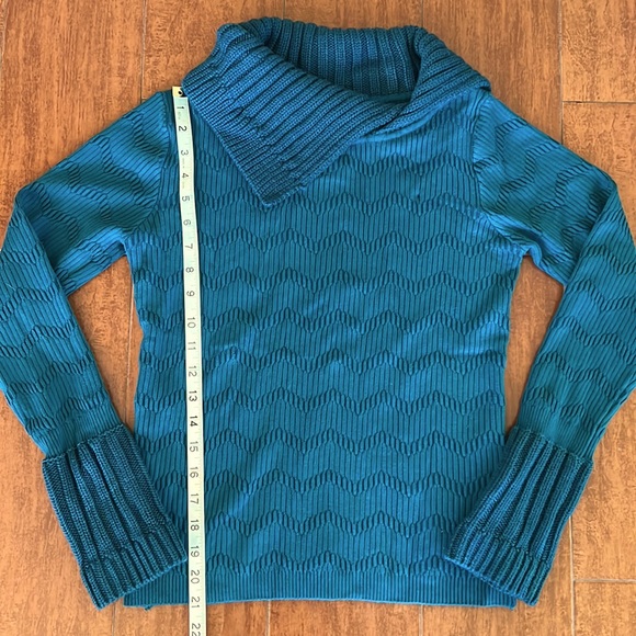 Teal Split Collar Mock Turtleneck - Picture 4 of 13